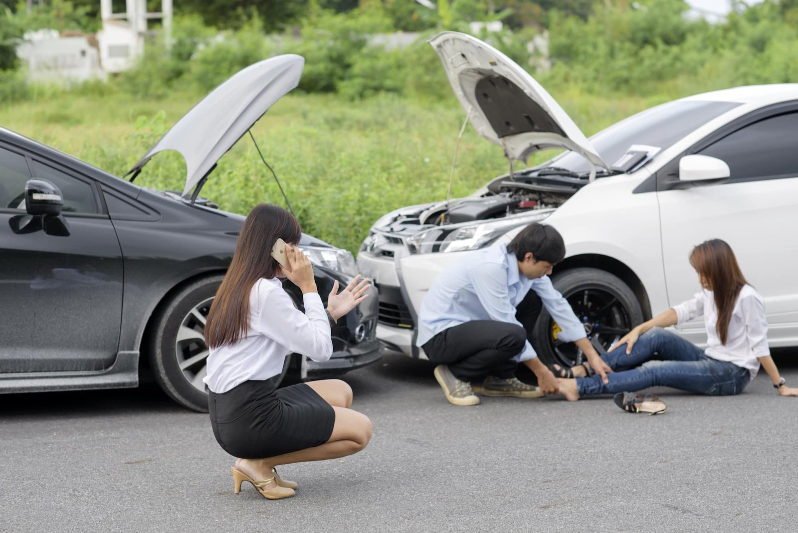 Essential steps to take and safety tips to follow when you witness a car accident